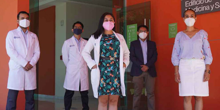 Ingeniera Rita Fuentes, es profesora del Tec Guadalajara, y crea tecnología de biomedicina y robótica