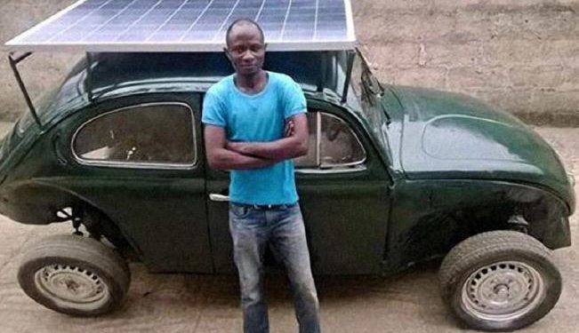Joven nigeriano tunea vochito y lo vuelve solar y sustentable