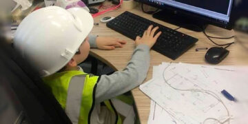 -¿No eres muy joven para ser Ingeniero?