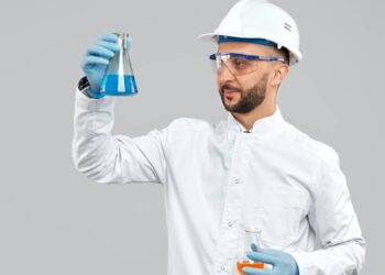 ¿Qué hay detrás de la ingeniería para crear perfumes?