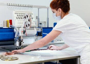 Robótica y Automatización en Manufactura Textil