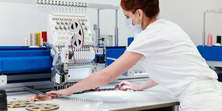 Robótica y Automatización en Manufactura Textil